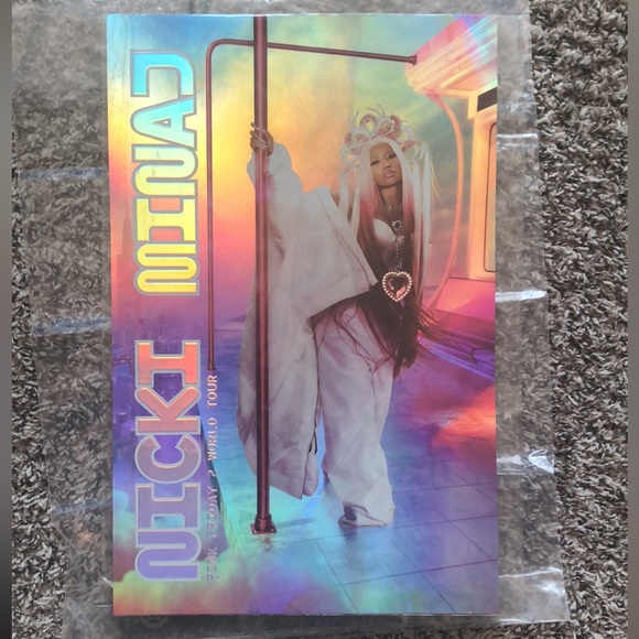 Nicki Minaj Pink Friday 2 WORLD TOUR Merch bundle! - Picture 5 of 8